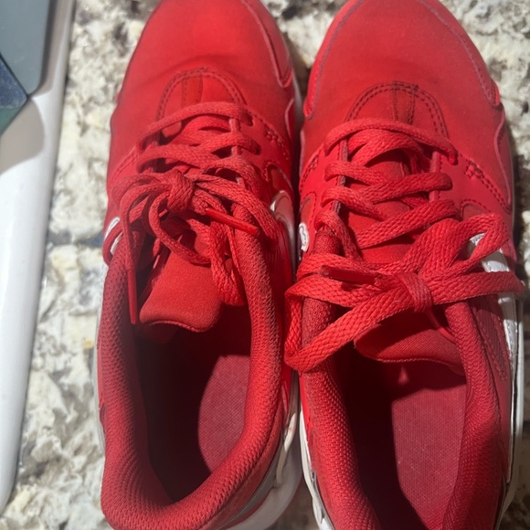 Womens Red Nike Victory running shoe in sz 7.5 - Picture 11 of 12